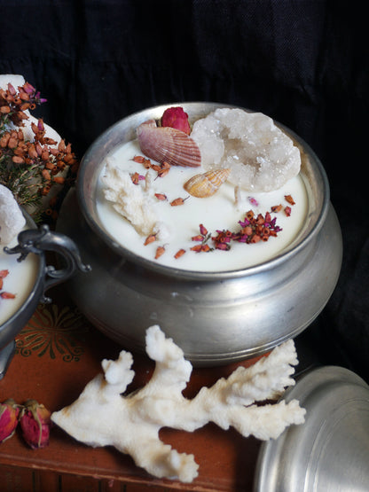 "The Nereids' Lair": Old Rose, Amber, Pear, Vanilla